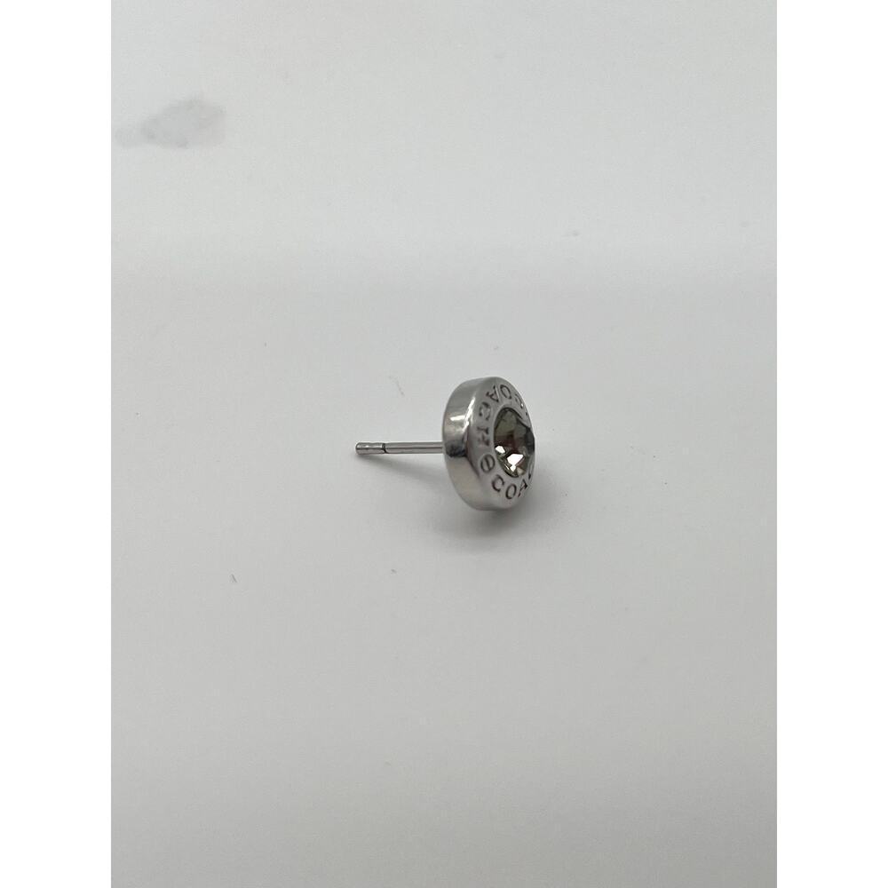 💜 COACH Open Circle Stone Stud Earring, Silver Plated with Purple Glass - Picture 2 of 5